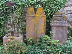 Der alte Friedhof hinter der Kirche von Heuweiler | 31.05.2001